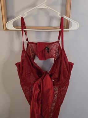 torrid Sz 4xl Crimson Lace Chemise with Satin Tie